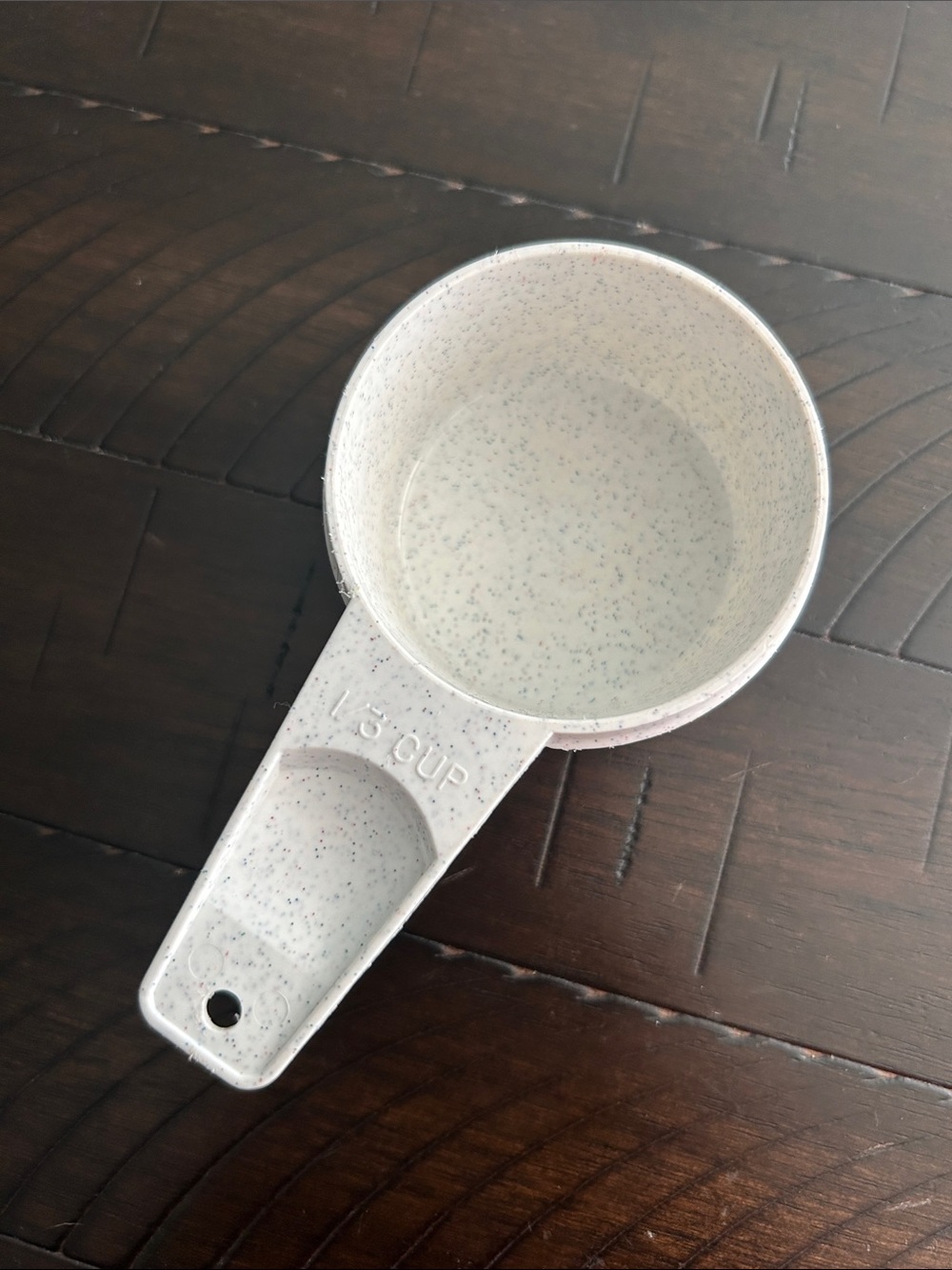 Tupperware Speckled White 1/3 Cup Measuring Scoop